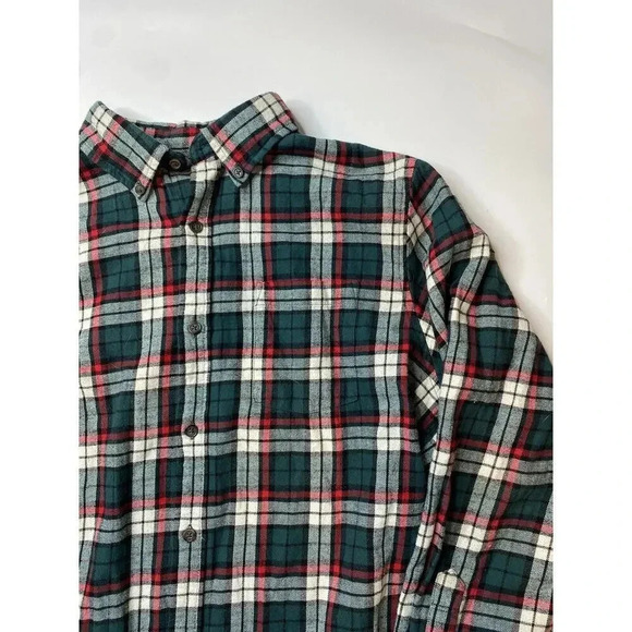 St Johns Bay Button Up Flannel Shirt Men’s Size Medium Plaid Green Red Christmas - Picture 2 of 6